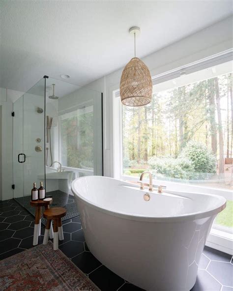 pendant light over bathtub